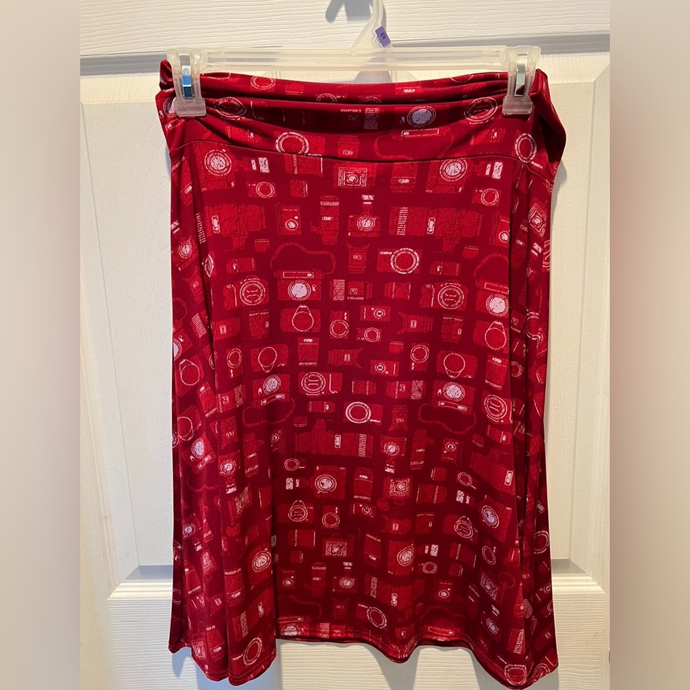 Lularoe Azure skirt CAMERAS large